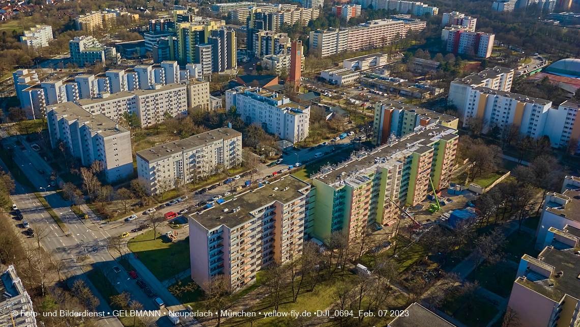 07.02.2023 - Luftbilder von der Sanierung in der Kurt-Eisner-Straße in Neuperlach